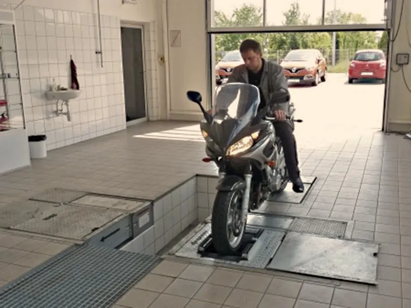 Co sprawdzają podczas przeglądu motocykla? Przewodnik dla każdego motocyklisty