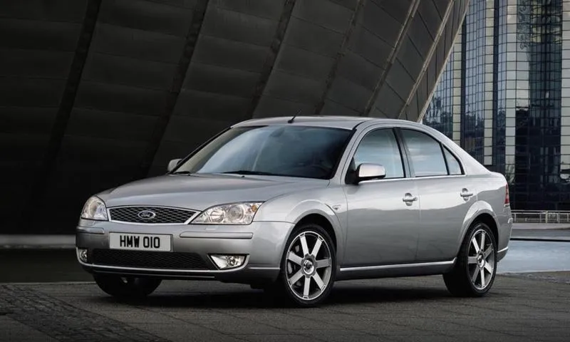 Ile oleju potrzebuje Mondeo MK3 2.0 benzyna? Oto wszystko, co musisz wiedzieć!