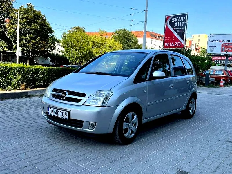 Jak skutecznie odpowietrzyć sprzęgło w Opel Meriva?