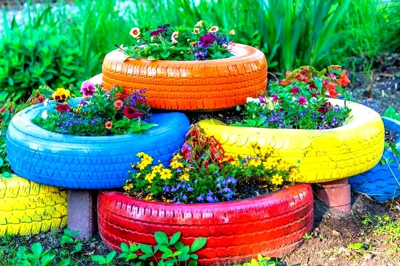 Niecodzienne pomysły: co można zrobić z opon w ogrodzie?