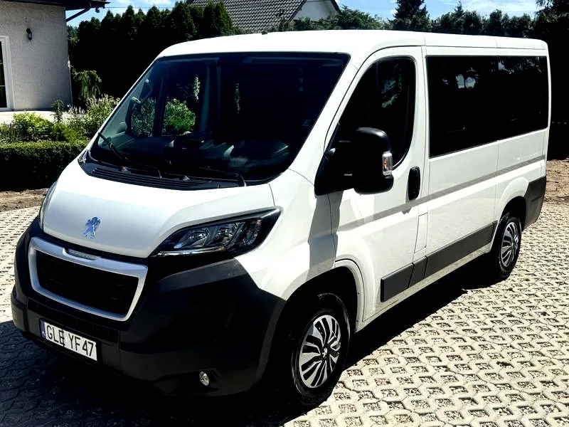 Peugeot Boxer: gdzie znajduje się akumulator i jak go szybko znaleźć