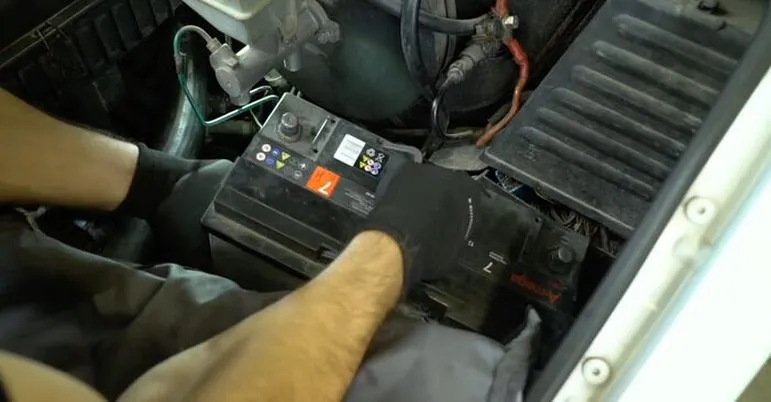 Akumulator do renault master 2.3 dci