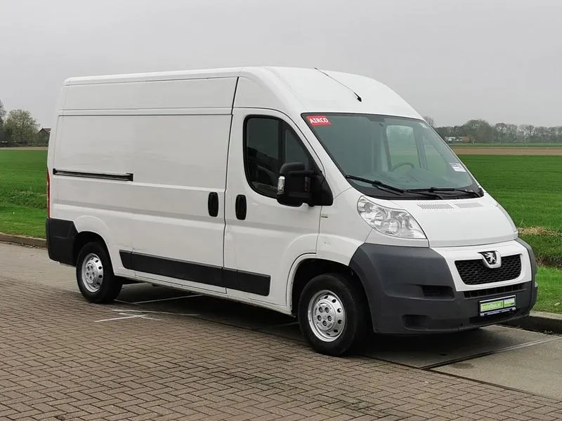 Porównanie akumulatorów Peugeot