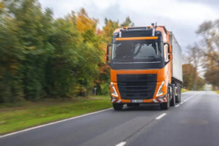 Przepisy drogowe w Polsce dla ciężarówek