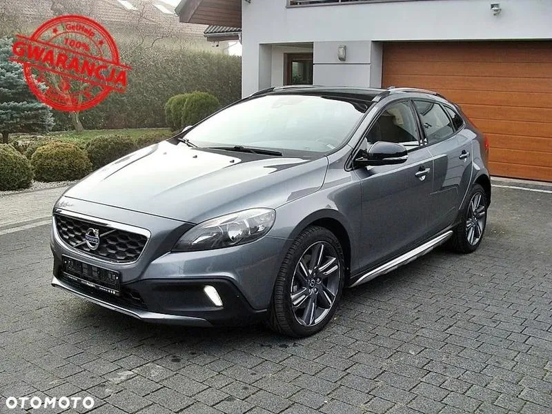 Volvo V40 silniki