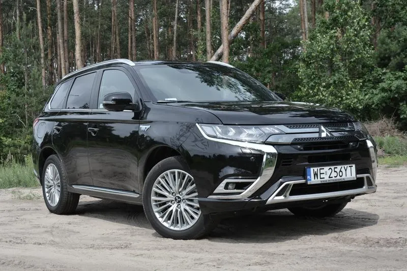 Wyposażenie Mitsubishi Outlander